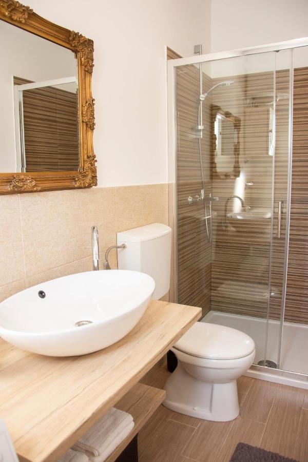 זאדאר Holiday House By The Sea Vigo מראה חיצוני תמונה